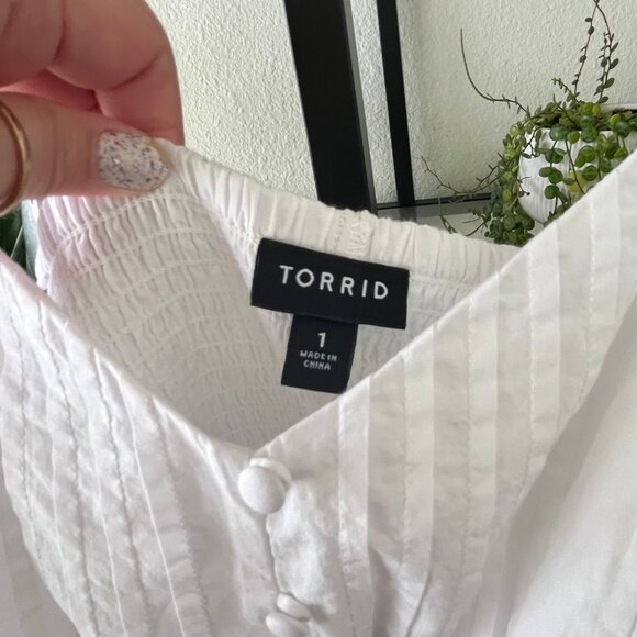 Torrid Delicate White Button Dress - Size 1X - Picture 4 of 7